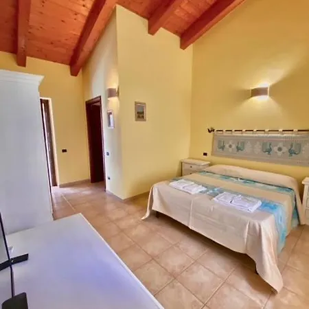 Su Massaiu Farm stay *