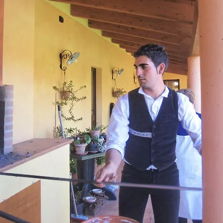 Su Massaiu Farmház Turri