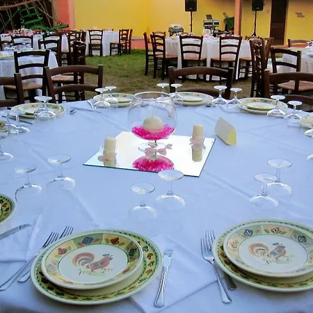 Su Massaiu Farm stay *